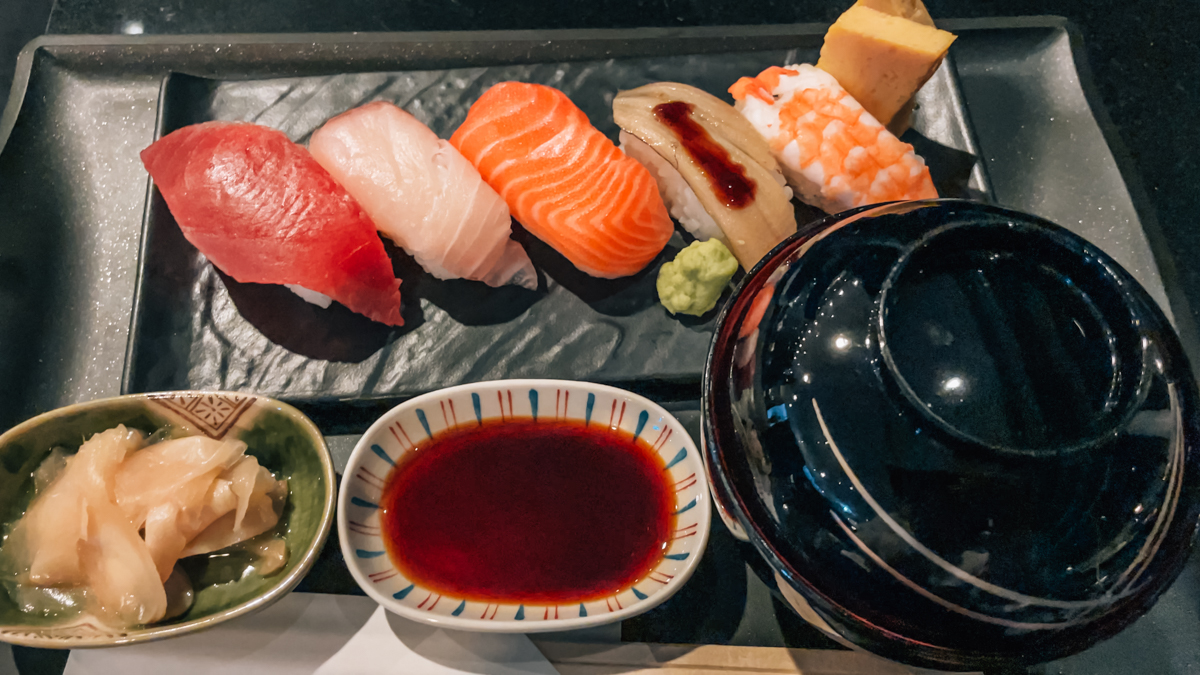 5 piece sushi set served inside ANA suite lounge.